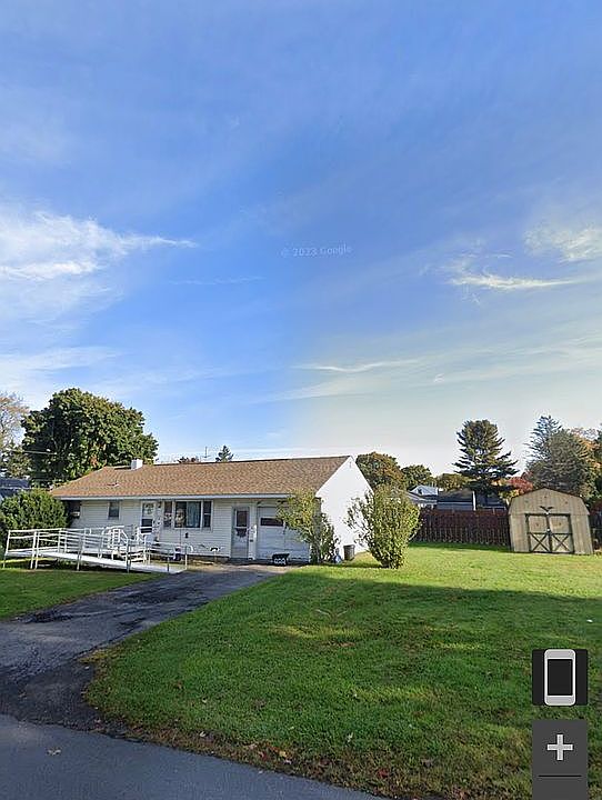 2nd image of 222 Wilber St