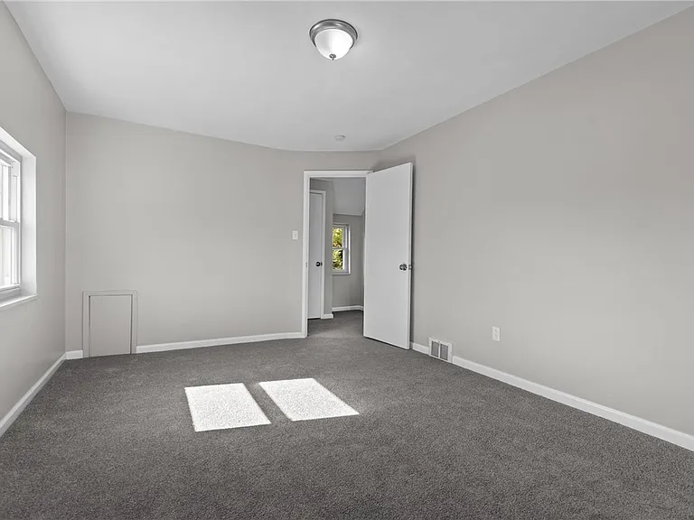 2982 Kestner Ave — Photo 12