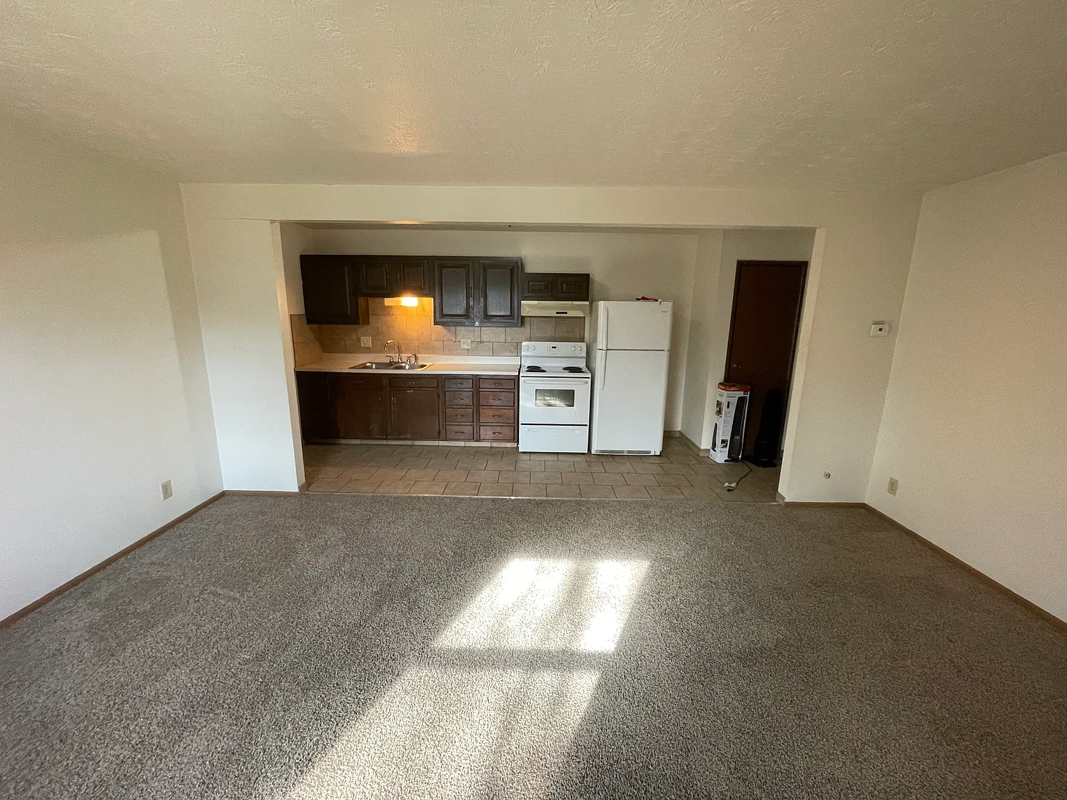 1 bed, 650 sqft, $650 — Photo 3