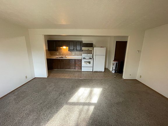 3rd image of 5-4213 Burkey Rd #5
