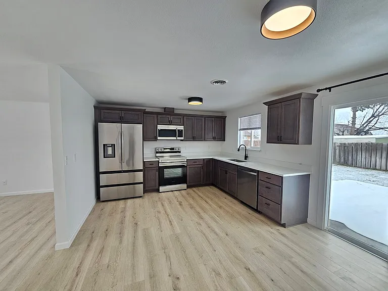 1804 S Turnagin Pl — Photo 2