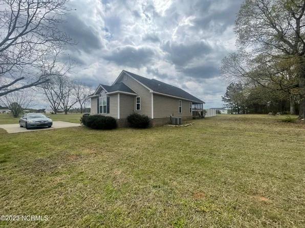 7651 Nc 42, Kenly, NC 27542