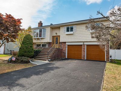48 Boulevard Avenue, West Islip, NY, 11795