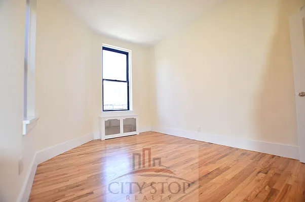 Rented by City Stop Realty | media 11