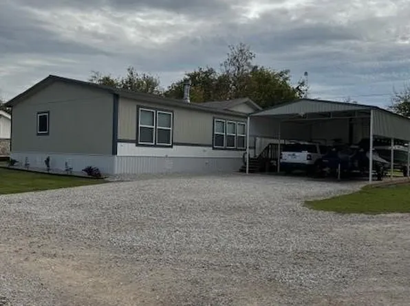801 Pat And Herman Unit 24, Graford, TX 76449