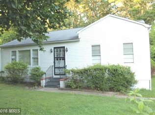 704 Pine St, La Plata, MD 20646