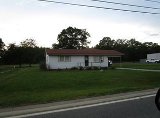 222 Mauldin St, Baxley, GA 31513