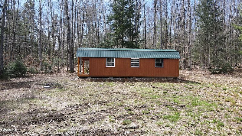 3rd image of 235 Barlow Road
