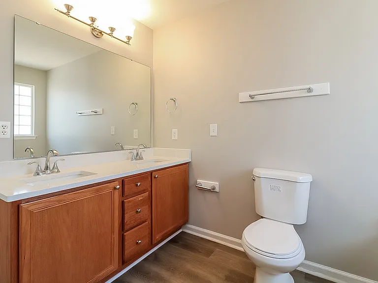 2826 Filbert St — Photo 19