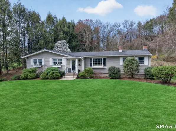 9 Round Hill Drive, Monroe, CT 06468