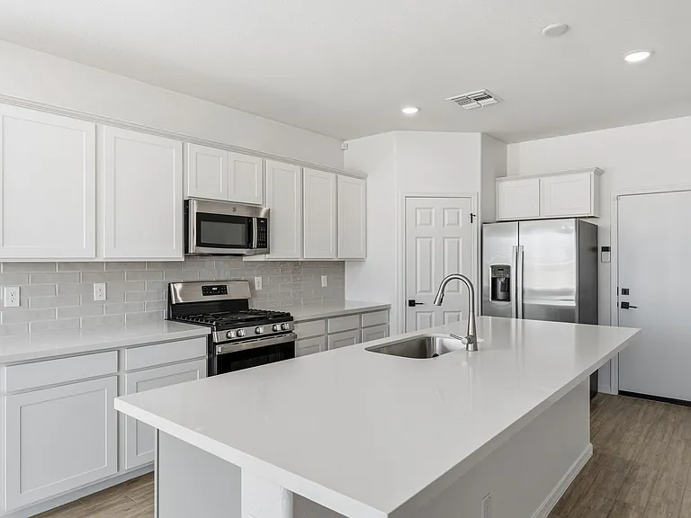 5528 W McNeil St — Photo 9