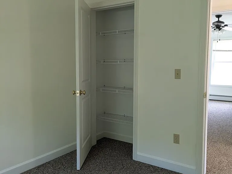 55 Boys Ave — Photo 31