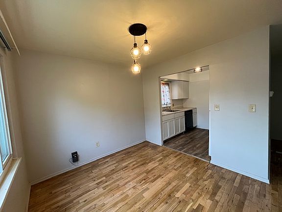 Dining Room & Kitchen