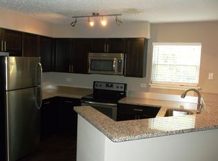 707 Superior Ct APT 207, Naperville, IL 60563