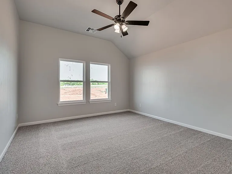 4905 Misty Wood Ln — Photo 15
