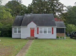 6 Randolph Rd, Fredericksburg, VA 22405