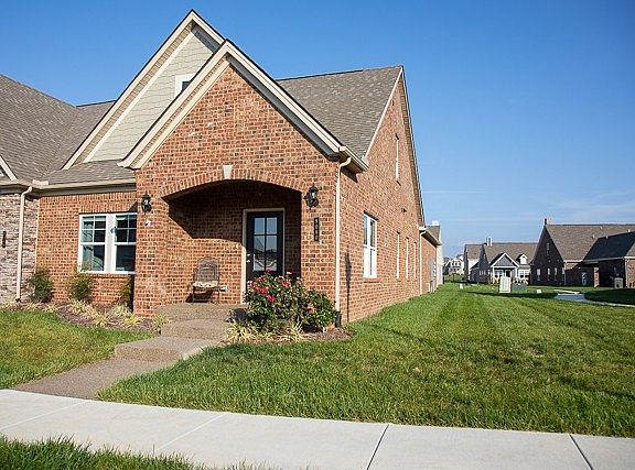 4th image of 9060 Headwaters Dr