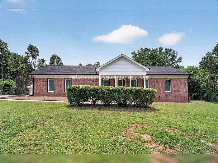 1799 Jimmy Dodd Rd — Photo 4
