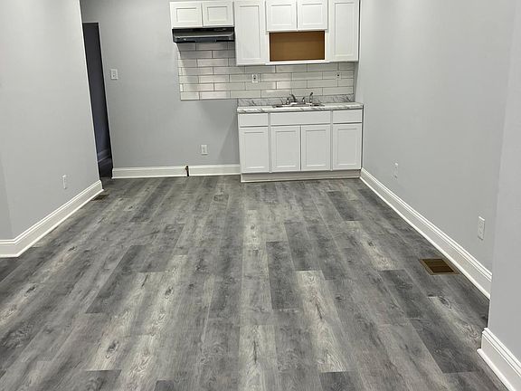 2nd image of 3026 N Lawrence St