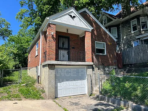 937 Grand Ave Photo 1