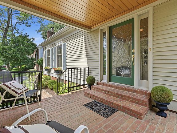 3rd image of 5208 Indian Woods Ct