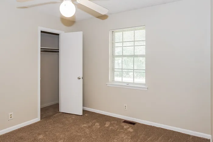 5041 Kyle Ln NW — Photo 10