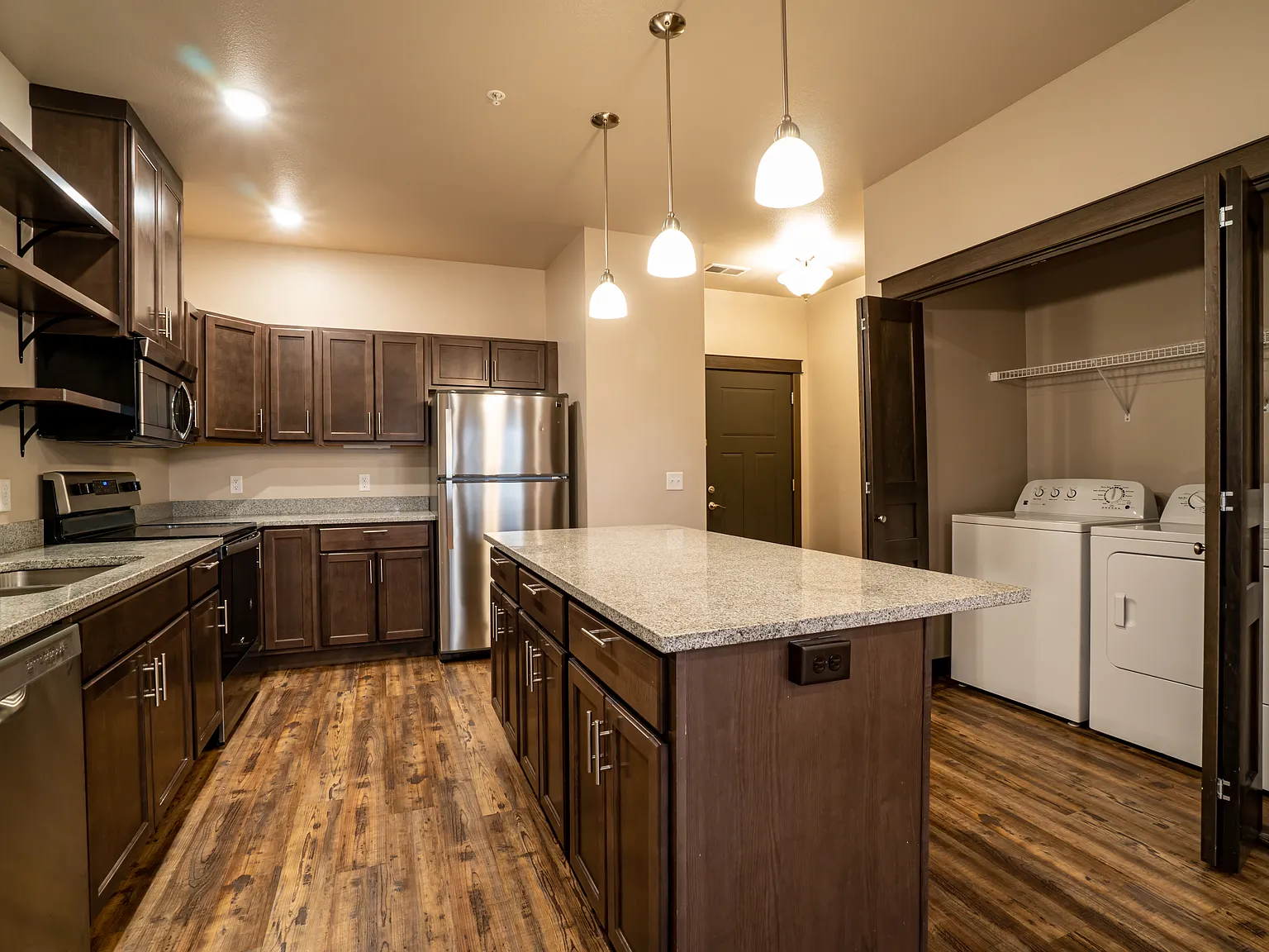 Creekside At Hillcrest Greens — Photo 4
