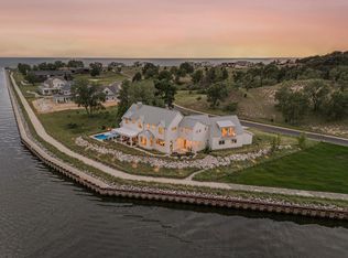 6736 Saugatuck Beach Rd, Saugatuck, MI 49453