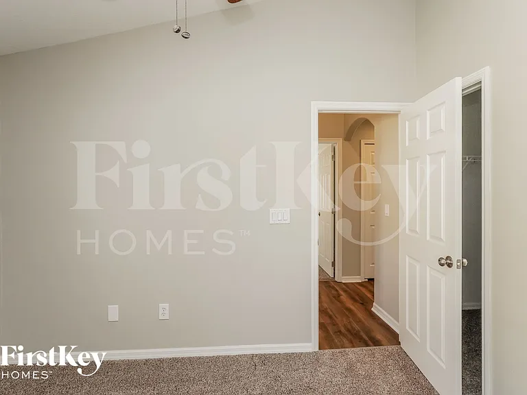 2424 Deer Creek Blvd — Photo 9