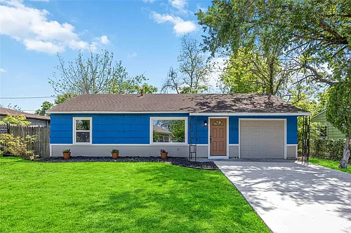 5206 Willow Glen Dr Photo 1