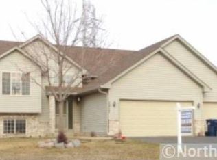 7217 Cambridge Rd, Shakopee, MN 55379