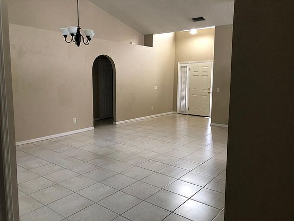 5th image of 14581 Lycastle Cir