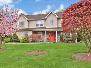 56 Dustman Ln, Bardonia, NY 10954
