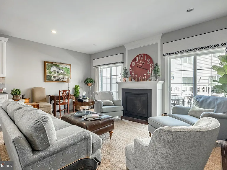23 Central Ave — Photo 14