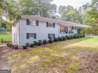 212 Sherwood Dr, Calhoun, GA 30701
