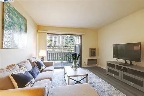 1455 Marchbanks Dr #2 — Photo 4