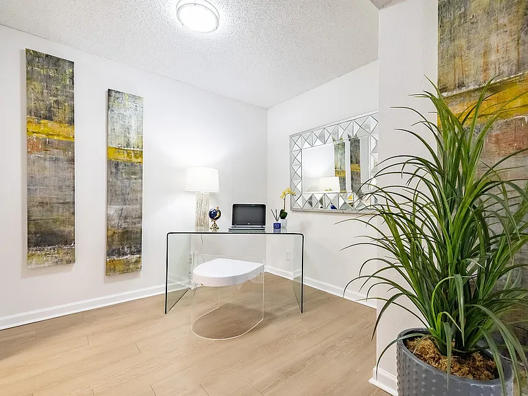 Waterview at Rocky Point Apartments — Photo 10