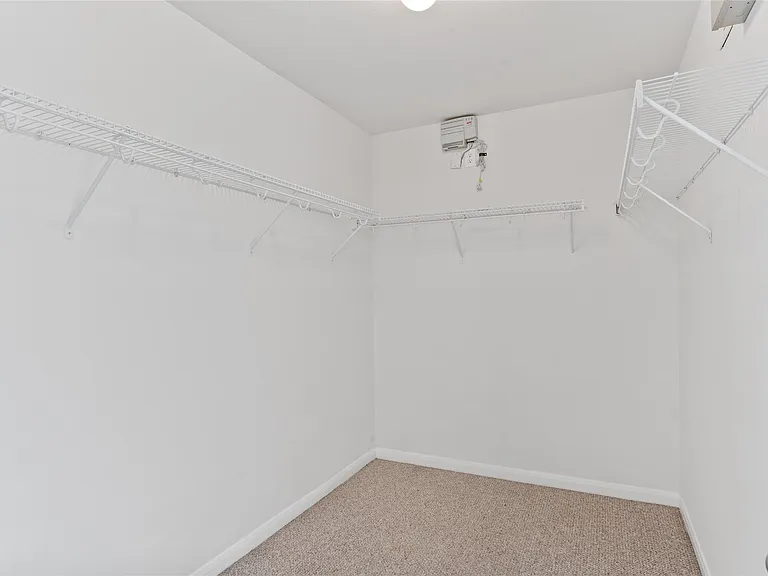 18226 Fair Grange Ln — Photo 15