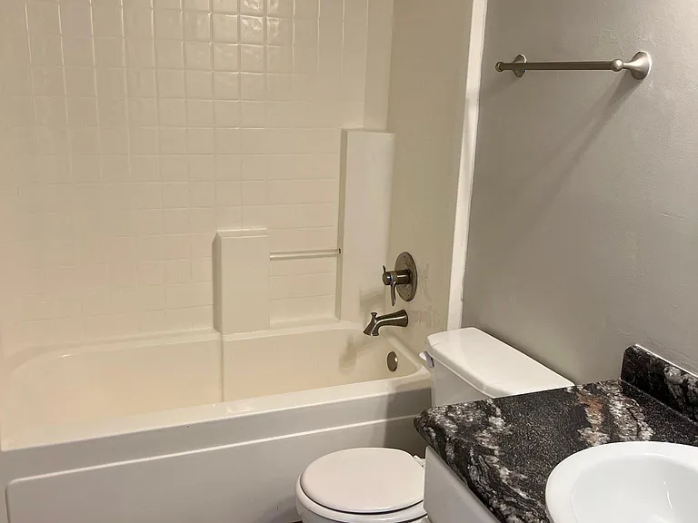 2047 Ferdinand Ct — Photo 14
