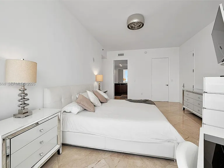 16001 Collins Ave #1005 — Photo 24