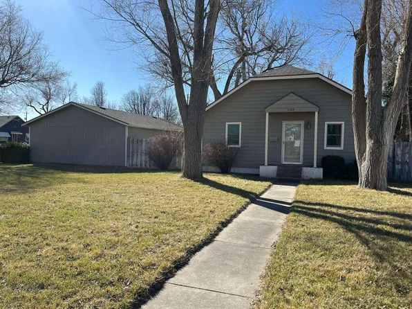 2703 21st St, Great Bend, KS 67530
