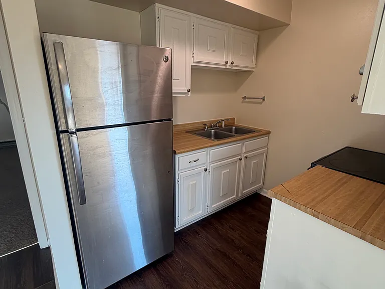 163 Transcript Ave #13 — Photo 4
