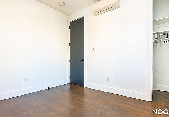 4th image of 119 Clifton Pl #2R