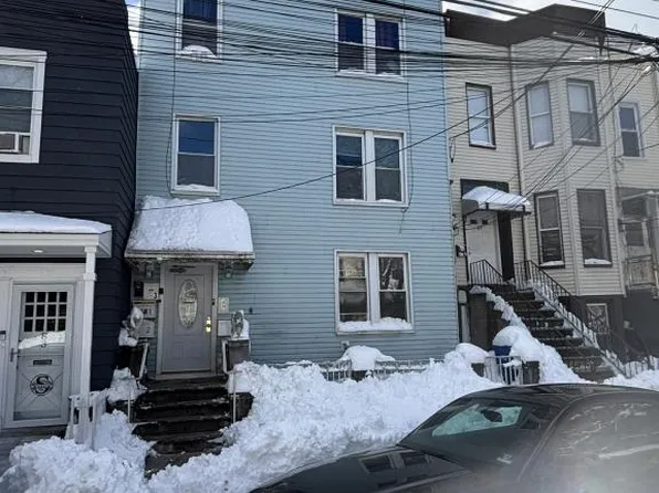 85 Laidlaw Avenue image 1 of 6