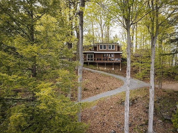 5th image of 18490 Otter Point Rd