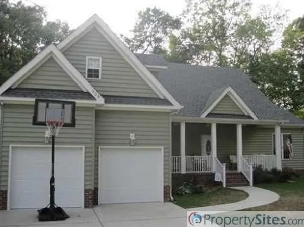 323 Honaker Ave, Norfolk, VA 23502