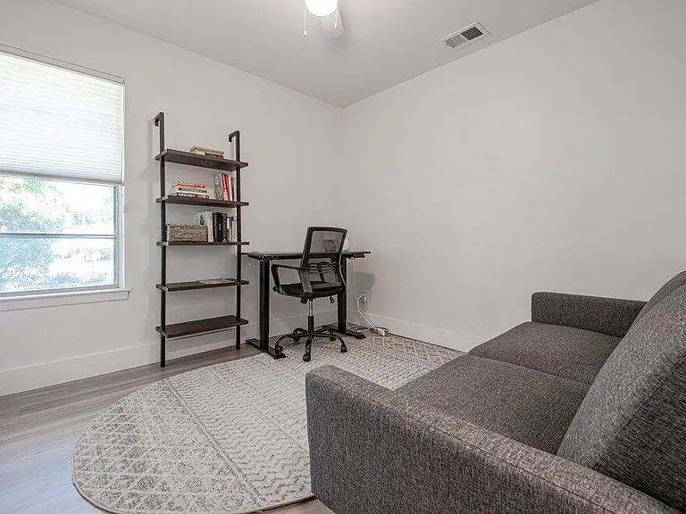 122 Havana St — Photo 12