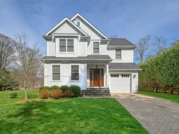 30 Red Oak Lane, Mount Kisco, NY 10549