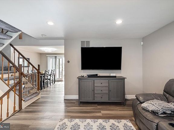 3rd image of 12332 Bonmot Pl