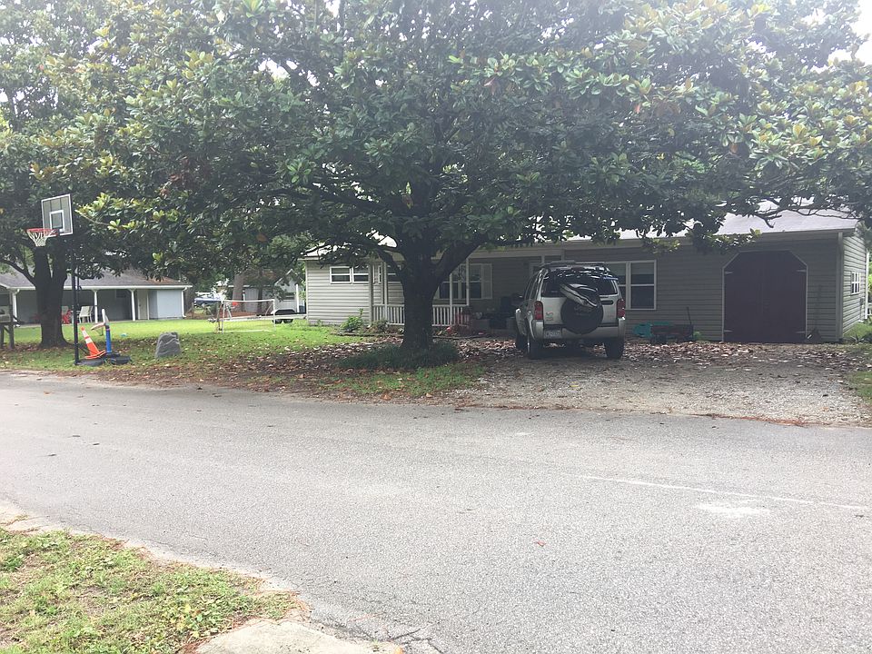 1st image of 218 Pelican Dr